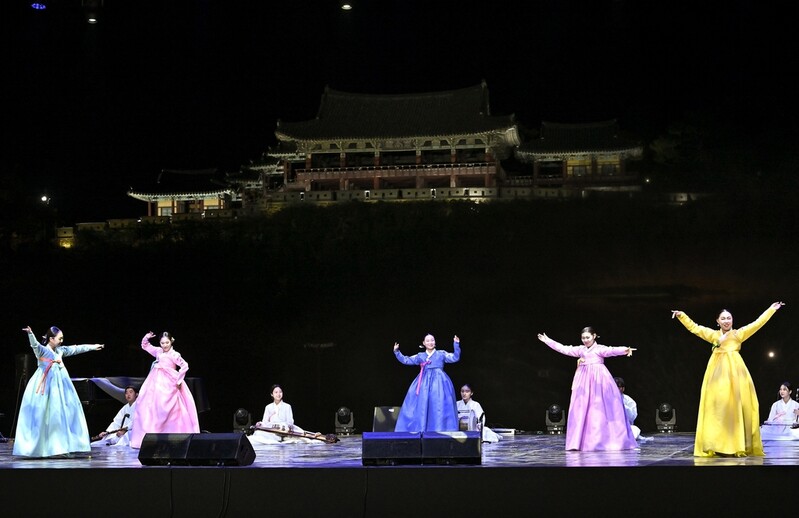 정선아리랑, 평창올림픽 이어 국민 가슴 '뭉클' 감동 선사