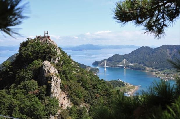 섬여행·등산 한꺼번에 즐긴다…통영 사량도 옥녀봉 등반축제