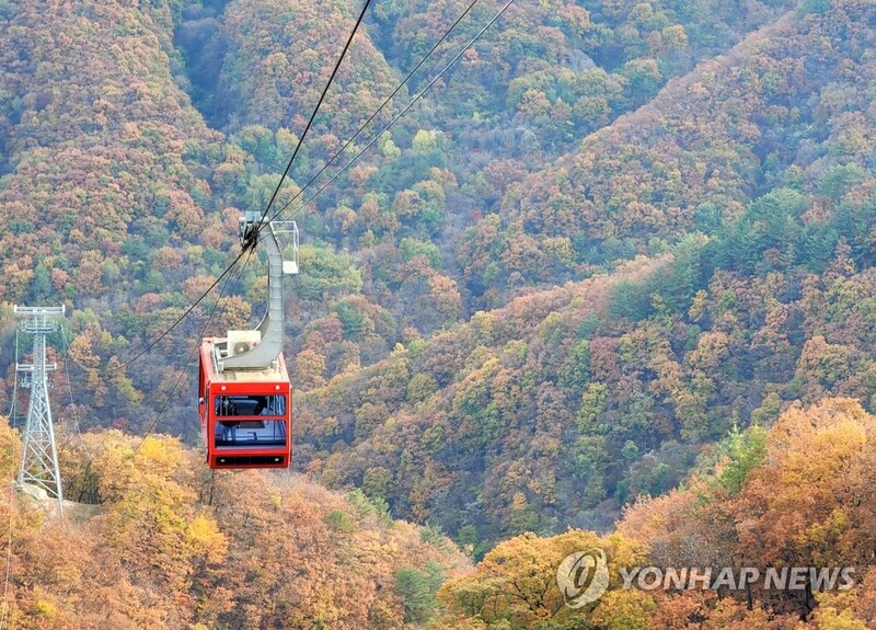 국내 가장 높은 곳 오가는 '화천 백암산 케이블카' 개장