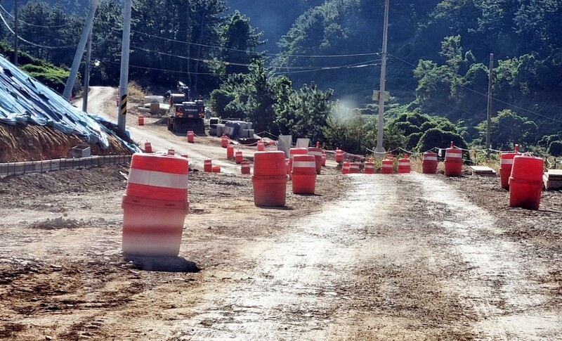 사천케이블카 자연휴양림 개장 1년 넘도록 진입로 공사 '하세월'