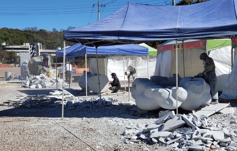 '조각 작품 공개 제작 한눈에'…모습 드러낸 춘천 공공미술