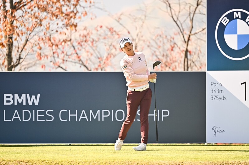 최나연, LPGA 고별전서 홀인원…1억3천만원 상당 차량 받아