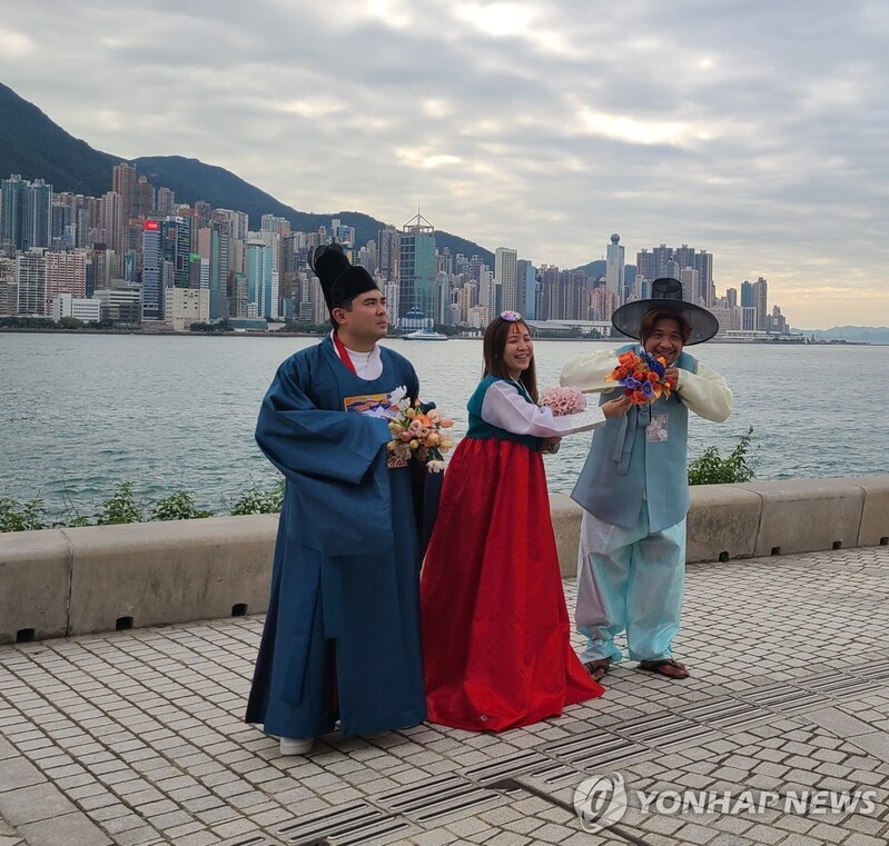 [월드&포토] "빨리 한국에 단풍 구경 가고 싶어요"