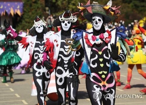 '기괴한 하루'를 원한다면…공포물 함께하는 '핼러윈 데이'