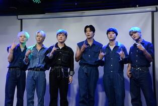 Photos of K-pop boy group ABLUE at debut media showcase for 'Color The Start'