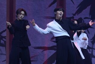 Performance photos of Rookie K-pop boy group ATBO for second mini album 'The Beginning 始作'