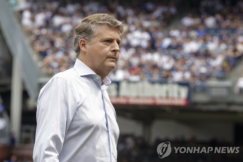 분 감독 내년에도 양키스 지휘봉…투수 웨인라이트도 1년 더