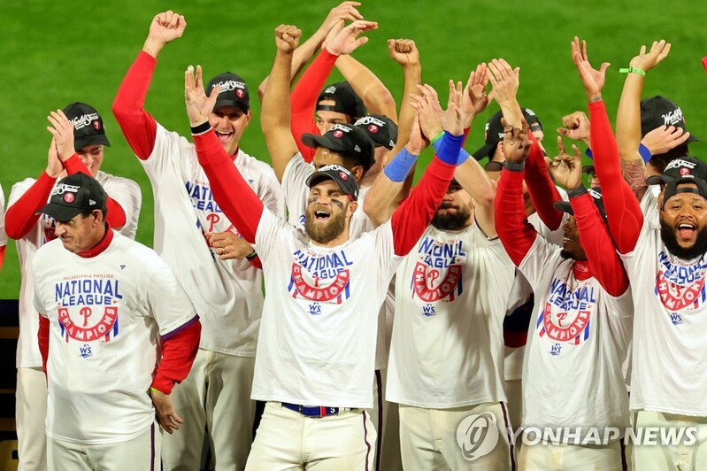 필라델피아 우승하면 경제위기 온다?…필리스 WS 진출에 '긴장'