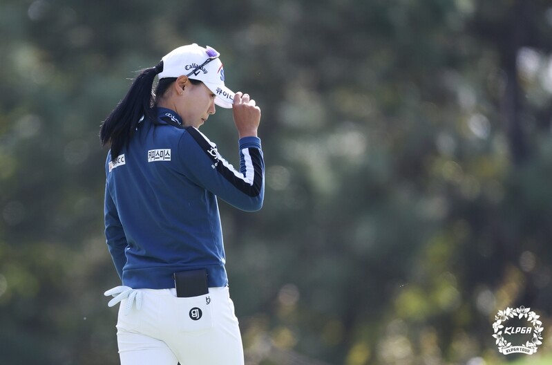 '통산 3승' 이소미, 시즌 첫 우승 시동…2R 공동 선두