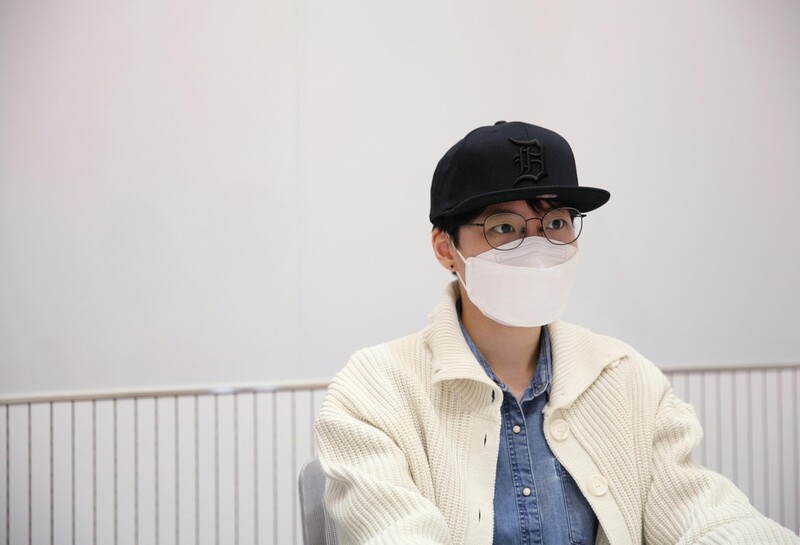 "'수염 불모지' 로맨스판타지서 제 취향 담아 그렸죠"