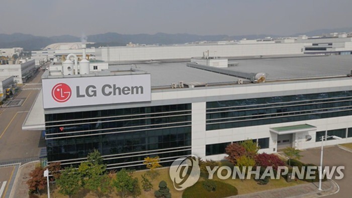 (LEAD) LG Chem posts profit growth in Q3 on strong battery components biz