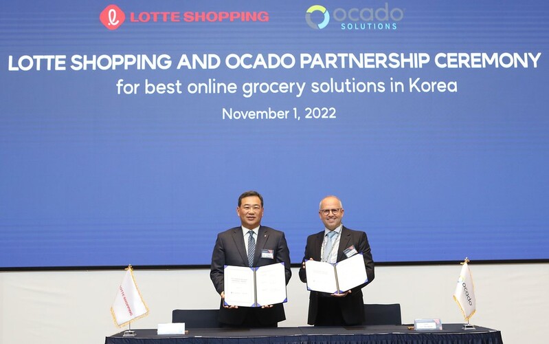Lotte Shopping partners with Ocado of Britain to expand e-grocery biz