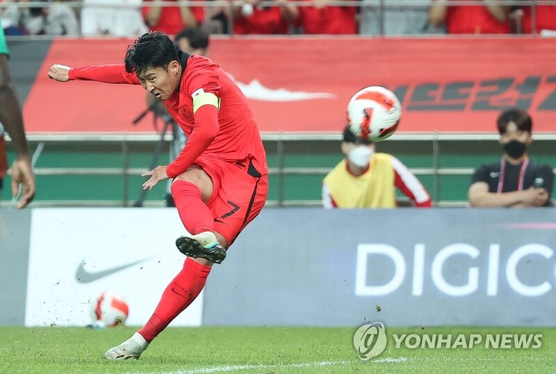 의학계 "손흥민 최소 한 달은 쉬어야"…보름 남은 월드컵 어쩌나