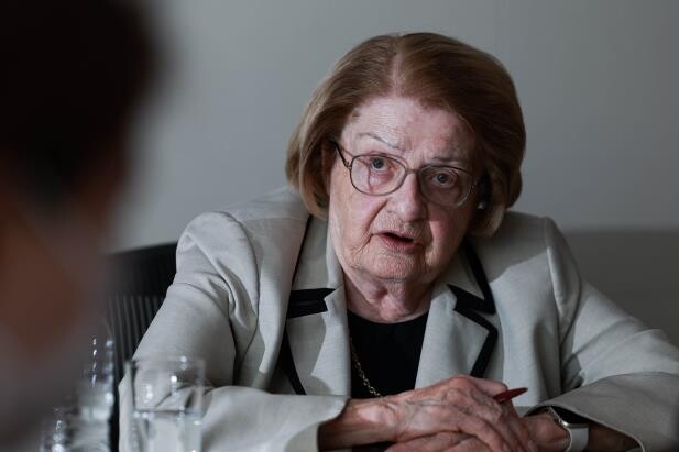 (Yonhap Interview) S. Korea's interest rate is too low: former World Bank chief economist