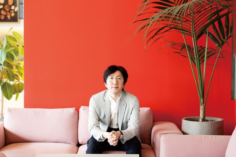 인생의 목소리가 있다면 "그게 곧 시"…신형철 '인생의 역사'