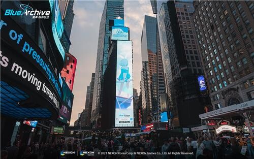 [게시판] 넥슨 '블루아카이브' 뉴욕 원 타임스 스퀘어에 옥외광고