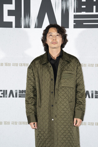 Photos during press conference of movie 'Decibel'