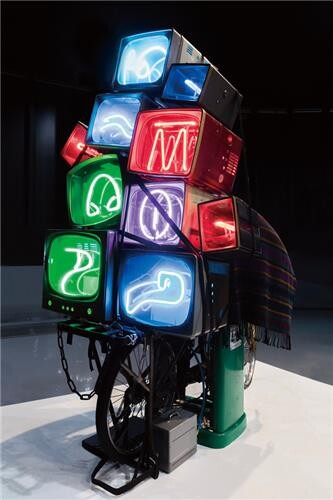 Video artist Paik Nam-june's exhibition looks back on his legacy