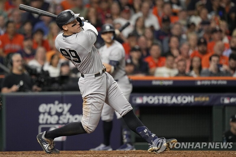 홈런왕 저지, 오타니 누르고 행크에런상 수상…NL선 골드슈미트