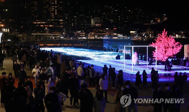 빛의 파도, 해운대해수욕장 밝힌다…'빛 축제' 18일 점등
