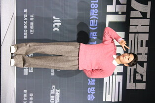 Song Joong-ki posing at press conference of JTBC new drama 'The Youngest Son of a Conglomerate'