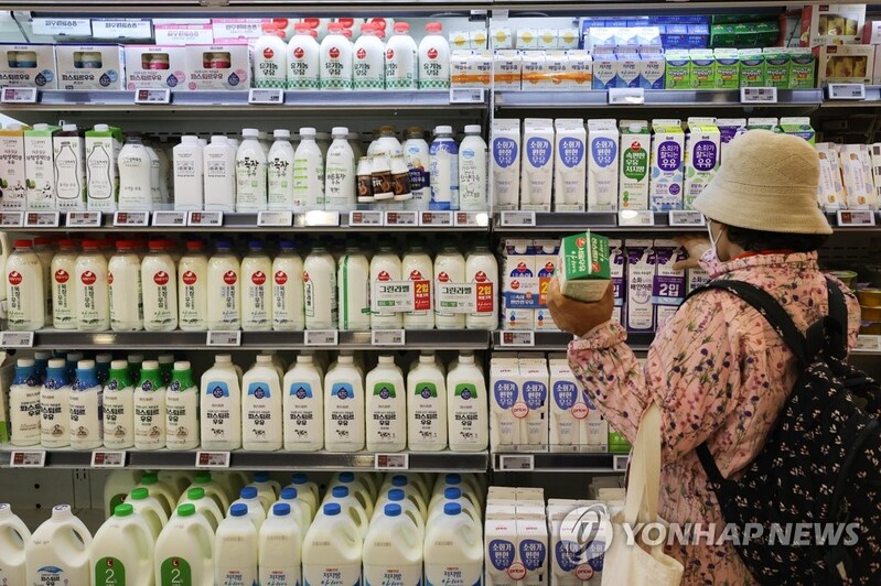 실질소득 2.8%↓, 5분기만에 감소…먹거리 소비부터 줄였다