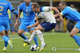 [월드컵] FIFA 옐로카드 경고에…유럽 7팀 모두 '무지개 완장' 포기할 듯