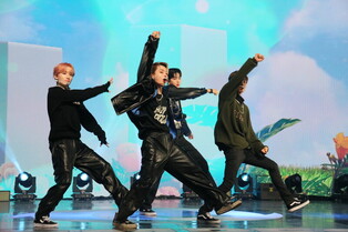 Photos of TEMPEST during performance of side track 'Taste The Feeling' at media showcase of third mini album 'ON and ON'