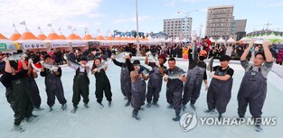 "겨울 바다 맛 보러오세요" 제주 방어축제 한 달간 열려