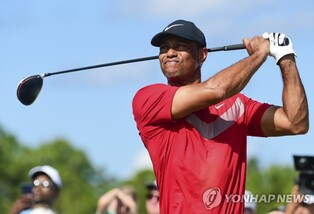 우즈, PGA 투어 선수 영향력 순위 2년 연속 1위…보너스 203억원