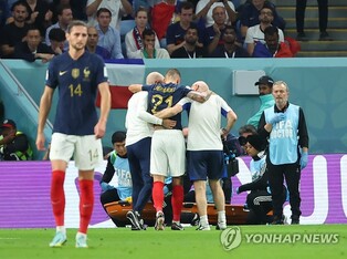 [월드컵] 부상에 우는 '디펜딩 챔프' 프랑스…측면 수비수도 낙마