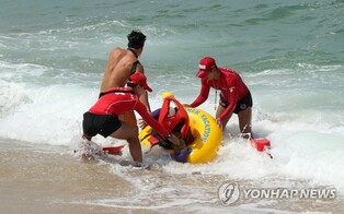 강릉시, 소규모 해수욕장까지 구조장비 보급…안전사고 제로화