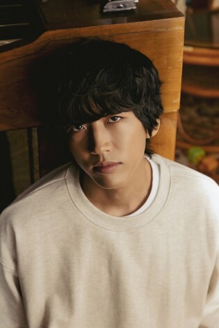 Singer song writer Lee Seung-yoon releases 'Upon a Smile'