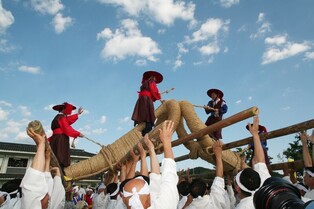 Meet South Korean Cultural Heritage 'Tightrope Walking,' 'Gwangju Chilseok Gossaum Nori' and more