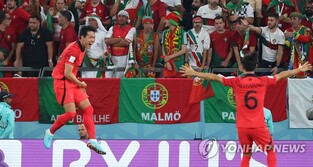 [월드컵] '김영권 동점골' 벤투호, 포르투갈과 전반 1-1로 맞서