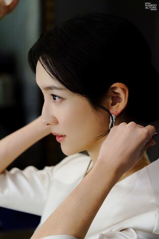 Behind scene photos of actress Park Ji-hyun of 'Reborn Rich'