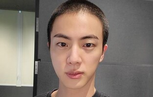 (LEAD) BTS' Jin to begin active-duty military service