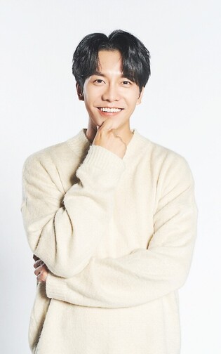 Lee Seung-gi to host JTBC's idol survival program 'Peak Time'