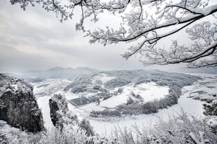 '선돌의 겨울' 2022 영월 관광 전국 사진 공모전 금상