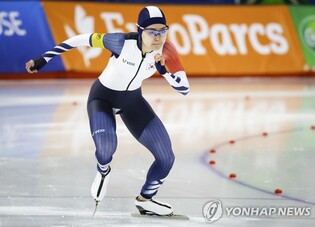 Speed skater Kim Min-sun on fire in breakout season