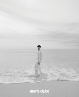 Photo of S.Korean actor Jung Hae-in from Marie Claire Magazine drops