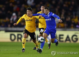 울브스, 카라바오컵 8강행…황희찬 '1도움 + PK 유도' 맹활약