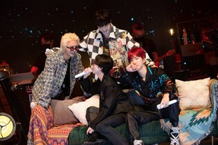 Photos from 'WINNER LIVE STAGE [WHITE HOLIDAY]' drops