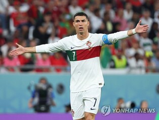 [1보] "호날두, 사우디 알나스르에서 뛴다…2025년까지"