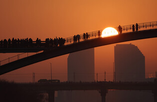 [Moment to Focus] New year's 1st sunrise in Seoul