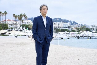 박찬욱 감독 미국행…'헤어질 결심' 골든글로브 품에 안을까