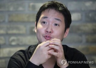 Pianist Lim Dong-hyek acquitted of obscenity charges in feud with ex-wife