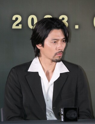 Photos of Hyun Bin during press conference of upcoming movie 'The Point Men'