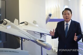 Yoon departs for UAE to promote energy, arms sales
