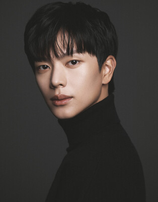 Yook Sung-jae of BTOB drops new profile photos